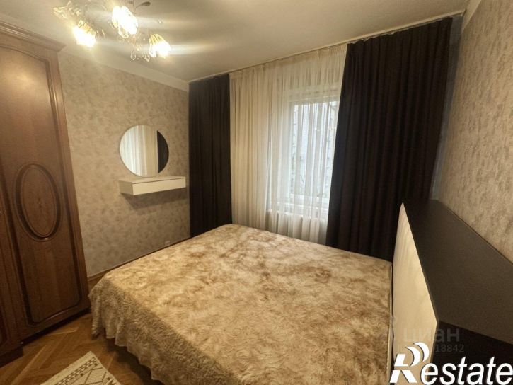 3-комн квартира улица Гайдара, 80,  д. 80