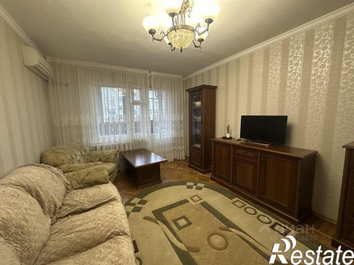 3-комн квартира улица Гайдара, 80,  д. 80