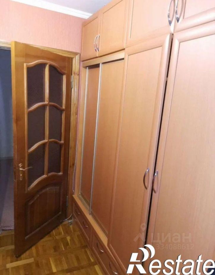 2-комн квартира улица 12 Марта, 142,  д. 142