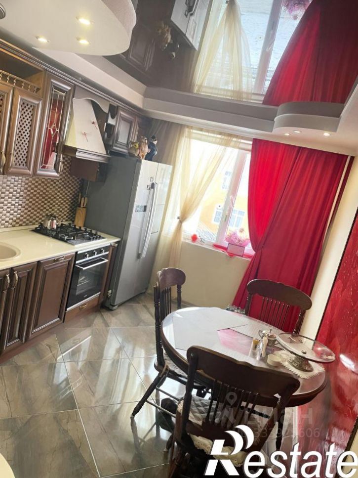 3-комн квартира улица Михайлова, 15,  д. 15