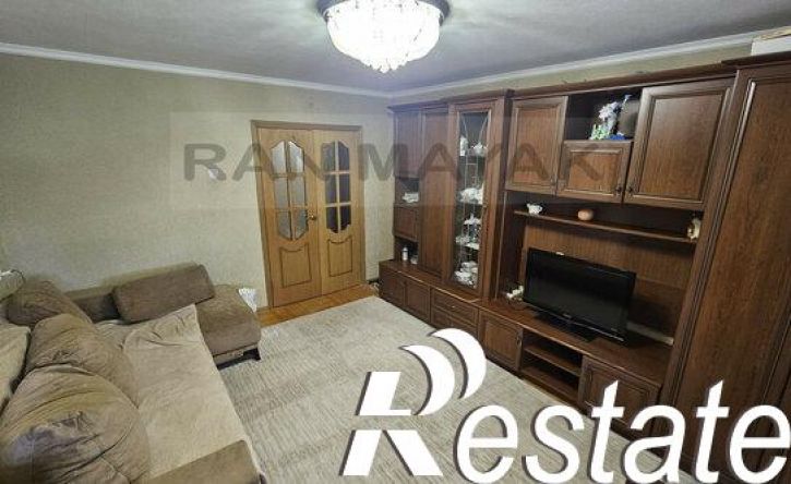 4-комн квартира улица Юннатов, 5/1,  д. 5/1