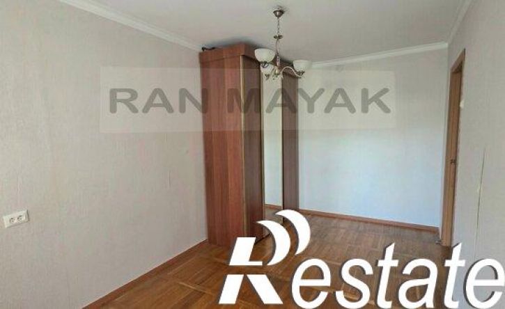 2-комн квартира Пионерская улица, 381,  д. 381