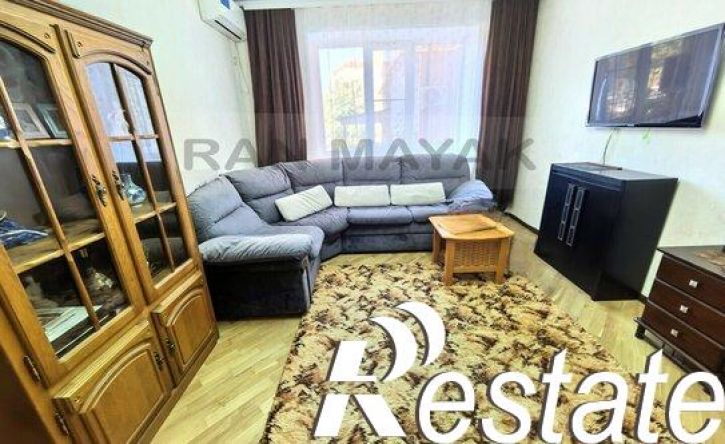 2-комн квартира улица Димитрова, 23Б,  д. 23Б