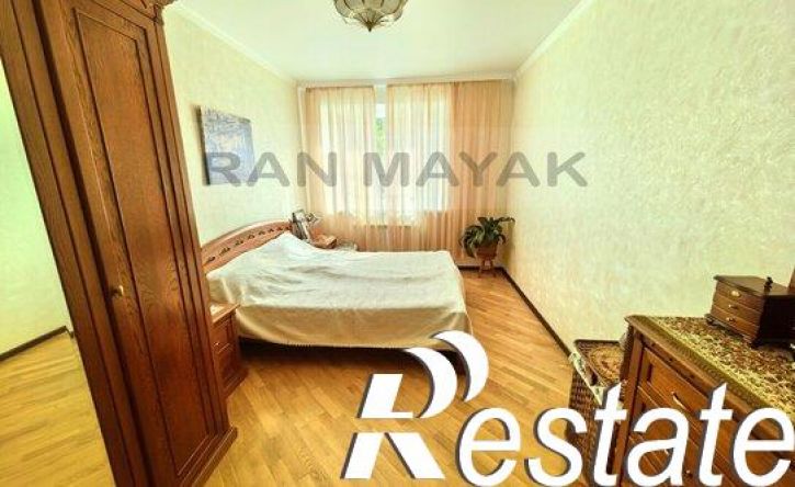 2-комн квартира улица Димитрова, 23Б,  д. 23Б