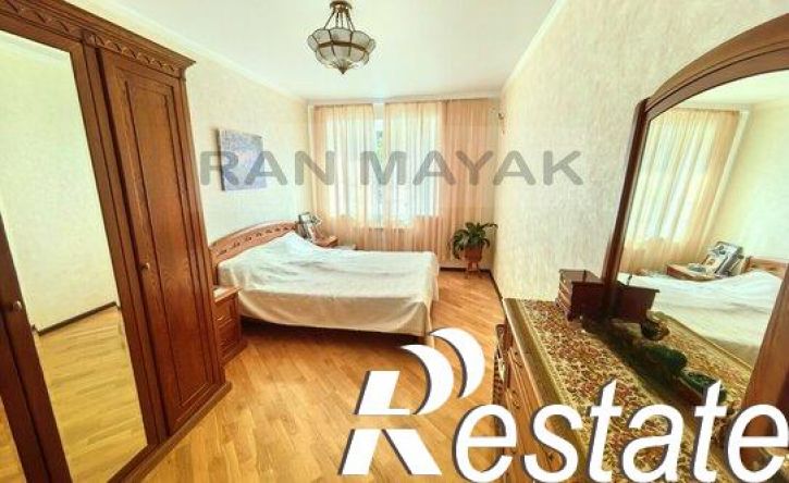 2-комн квартира улица Димитрова, 23Б,  д. 23Б