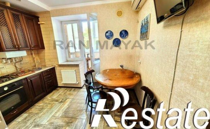 2-комн квартира улица Димитрова, 23Б,  д. 23Б